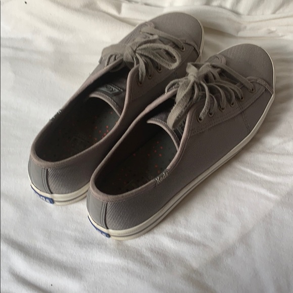 Gray textured lace up keds - Picture 4 of 5